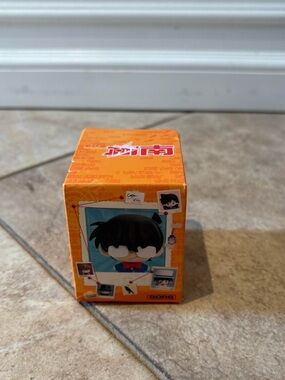 Damaged box Detective Conan Super Mini
Figure blind box.